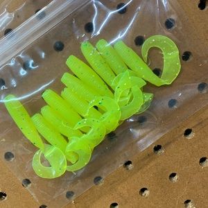 3” curly tail baits